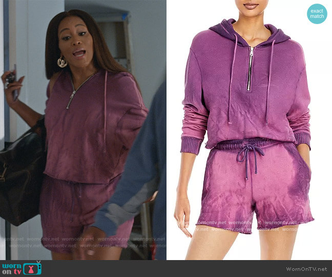 Cotton Citizen Brooklyn Cropped Hooded Sweatshirt worn by Brianna (Eve) on Queens