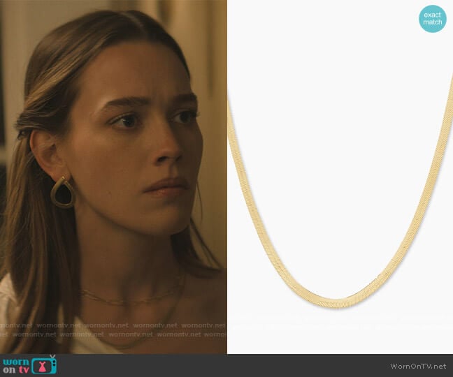 Madewell Venice Necklace worn by Love Quinn (Victoria Pedretti) on You