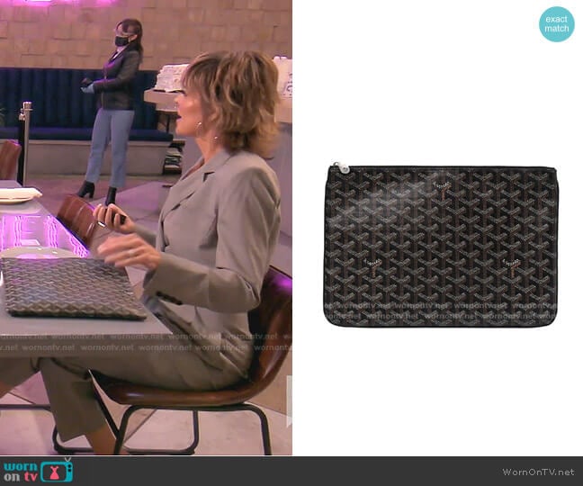 Goyard Goyardine Senat Pochette MM Black worn by Lisa Rinna on The Real Housewives of Beverly Hills