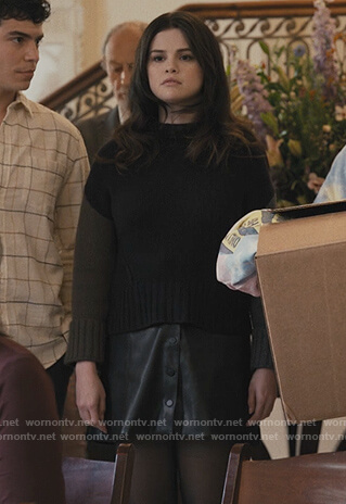 Mabel’s colorblock sweater on Only Murders in the Building