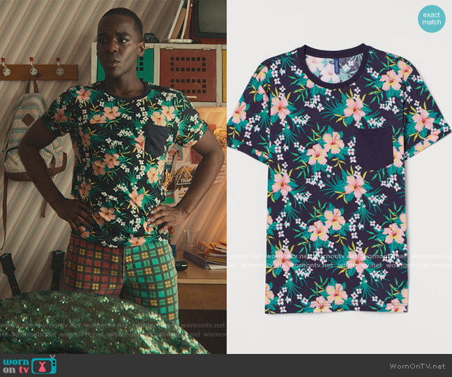 H&M Floral Pocket Tee worn by Eric Effiong (Ncuti Gatwa) on Sex Education