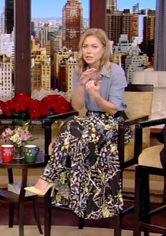 Kelly’s black floral pleated skirt on Live with Kelly and Ryan