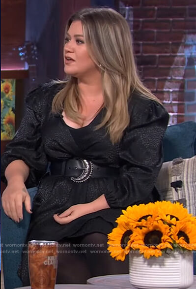 Kelly’s black leopard print wrap dress on The Kelly Clarkson Show