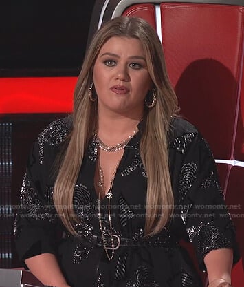 Kelly’s black metallic print jumpsuit on The Voice