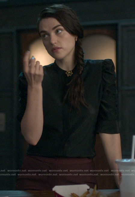 Lena’s black puff sleeve top on Supergirl