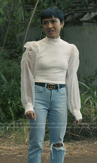 Margot’s white puff sleeve sweater and ripped jeans on I Know What You Did Last Summer