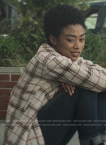 Marienne’s white plaid shirt on You
