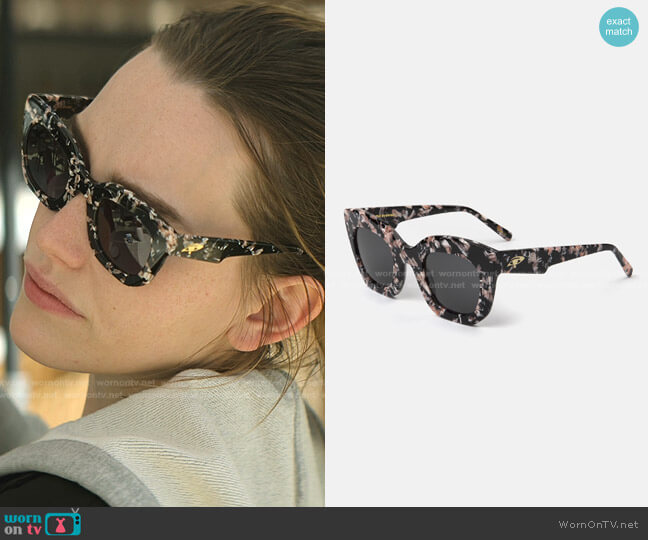 Mó Harajuku Tokyo B Sunglasses worn by Love Quinn (Victoria Pedretti) on You