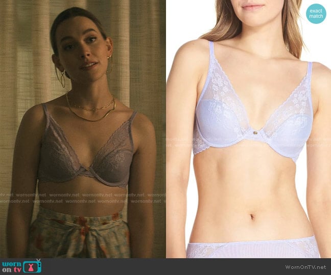 Natori Cherry Blossom Convertible Underwire Bra in Sweet Lavender worn by Love Quinn (Victoria Pedretti) on You