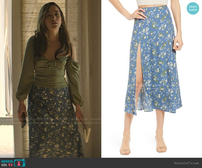 Reformation Zoe Side Slit Midi Skirt worn by Love Quinn (Victoria Pedretti) on You