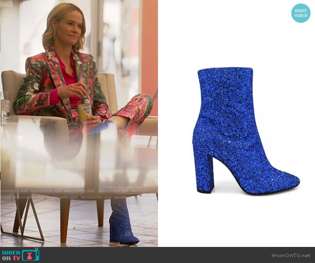 Saint Laurent Lou Boots worn by Alice Pieszecki (Leisha Hailey) on The L Word Generation Q