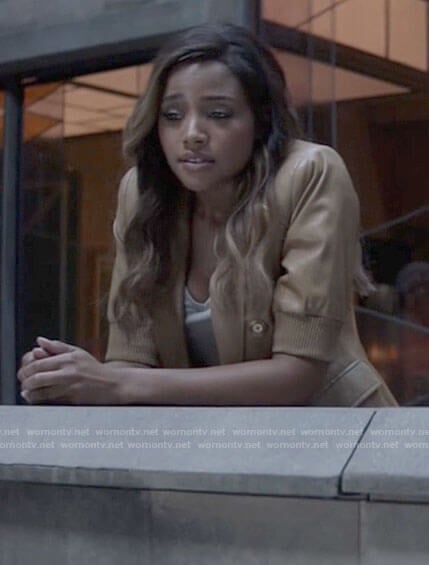 Sophie’s camel leather short sleeve blazer on Batwoman