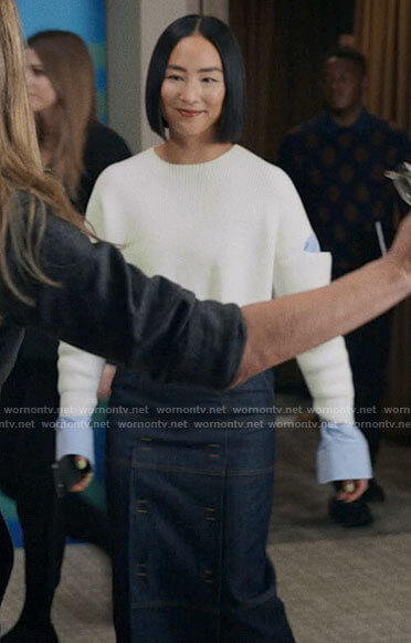 Stella’s layered sweater on The Morning Show