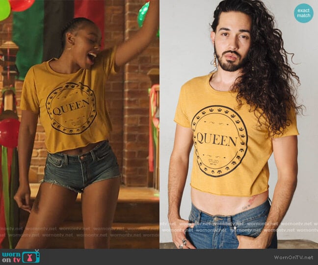 Stuzo Clothing Queen Crop Tee worn by Nikki Vaughn (Alana Bright) on Our Kind of People