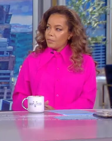 Sunny’s pink button down blouse on The View