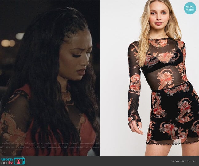 Urban Outfitters 90s Dragon Print Mesh Crew Neck Top worn by Olivia Baker (Samantha Logan) on All American