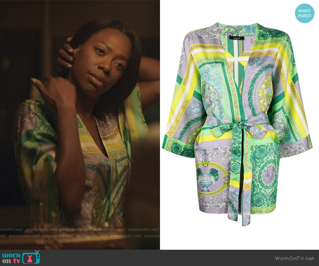 Versace Baroque-print Silk Robe worn by Molly Carter (Yvonne Orji) on Insecure