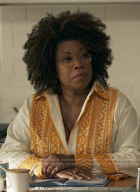 Vi’s yellow embroidered top on The Equalizer