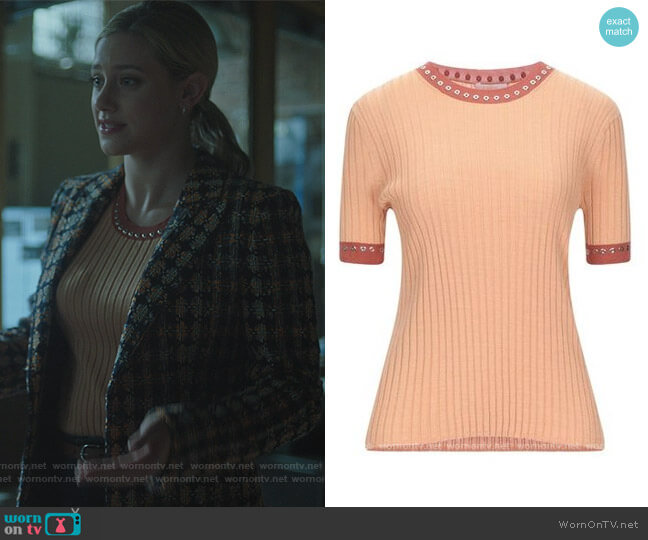 Chloe Short Beige Sleeve Knit Crewneck Top worn by Betty Cooper (Lili Reinhart) on Riverdale