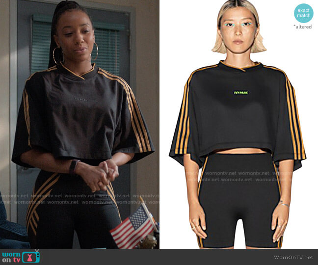 Ivy Park x Adidas 3 Stripes Crop T-shirt worn by Whitney Chase (Alyah Chanelle Scott) on The Sex Lives of College Girls