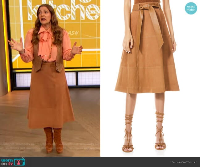 Alice + Olivia Martine Belted Suede Midi Skirt worn by Drew Barrymore on The Drew Barrymore Show