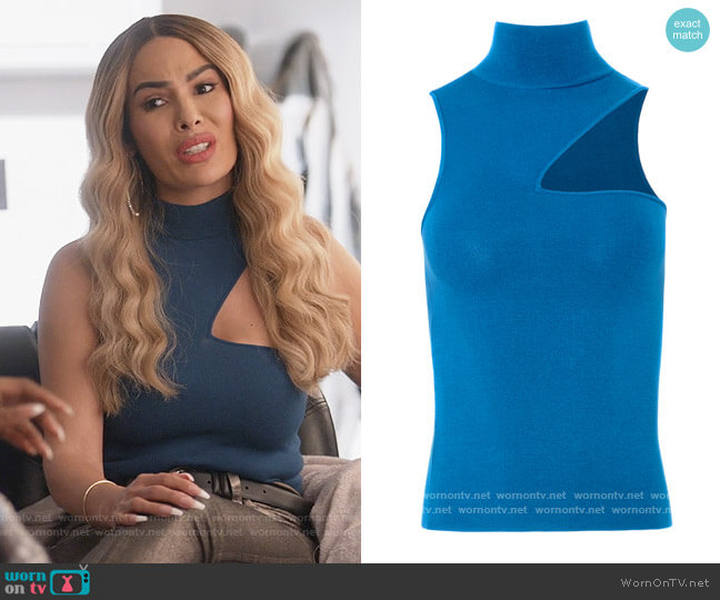 Alice + Olivia Kiki Cut Out Sweater Tank worn by Valeria (Nadine Velazquez) on Queens