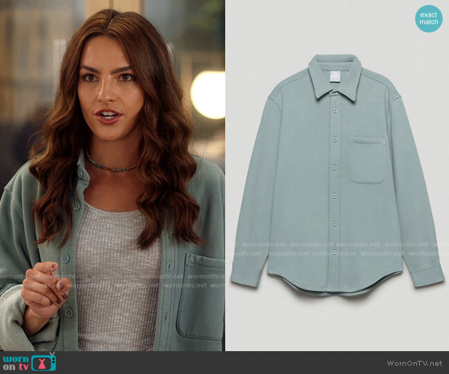 TNA Cozy Fleece Mega Shirt Jacket in Quicksilver Blue worn by Allegra Garcia (Kayla Compton) on The Flash