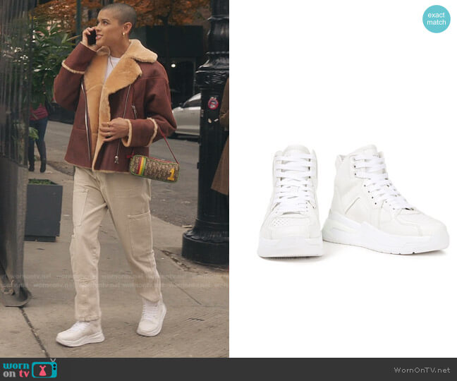 Balmain Kyle Leather High-Top Sneakers worn by Julien Calloway (Jordan Alexander) on Gossip Girl