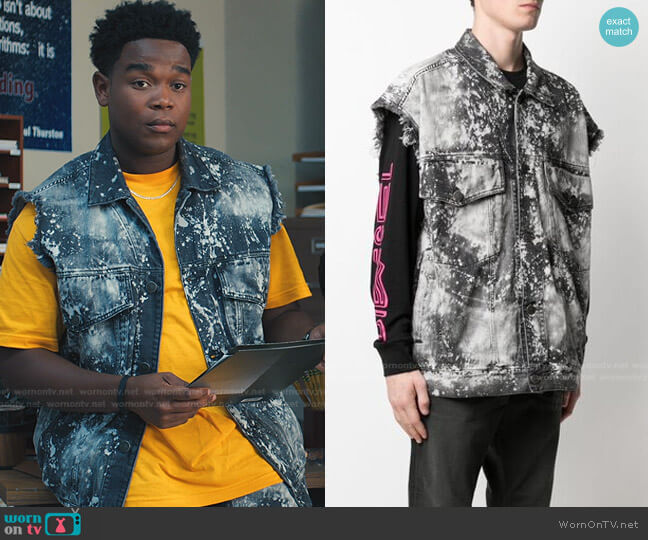 Diesel Sleeveless Acid-wash Denim Jacket worn by DeVante (Dexter Darden) on Saved By The Bell