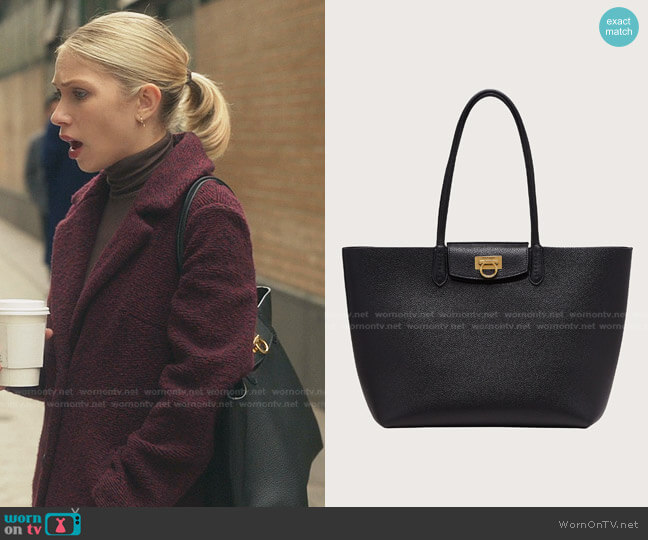Ferragamo Gancini Tote worn by Kate Keller (Tavi Gevinson) on Gossip Girl