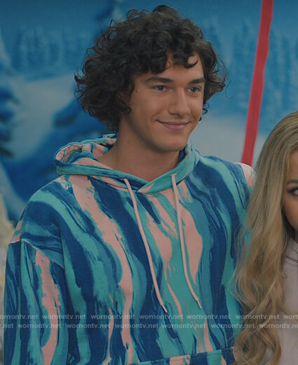 Jamie’s blue marbled hoodie and shorts on Saved By The Bell