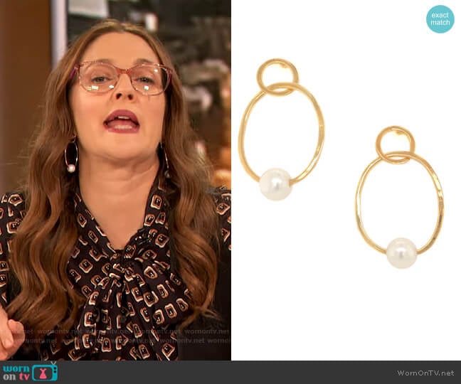 Jennifer Miller Open Pearl Earrings worn by Drew Barrymore on The Drew Barrymore Show
