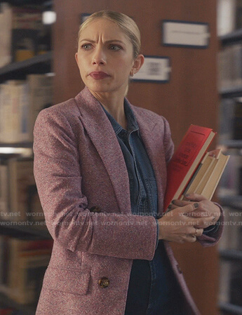 Kate’s pink double breasted blazer on Gossip Girl