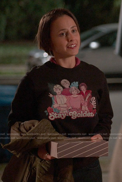 Kimberly’s Golden Girls Stay Golden sweatshirt on The Sex Lives of College Girls