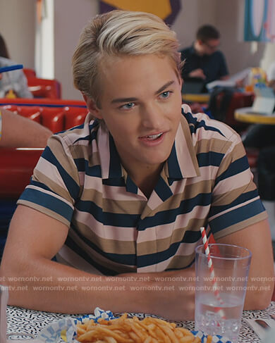 Mac’s pink striped shirt on Saved By The Bell