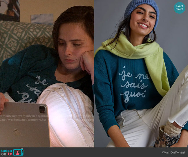 Maeve Je Ne Sais Quoi Cropped Sweatshirt worn by Kimberly Finkle (Pauline Chalamet) on The Sex Lives of College Girls