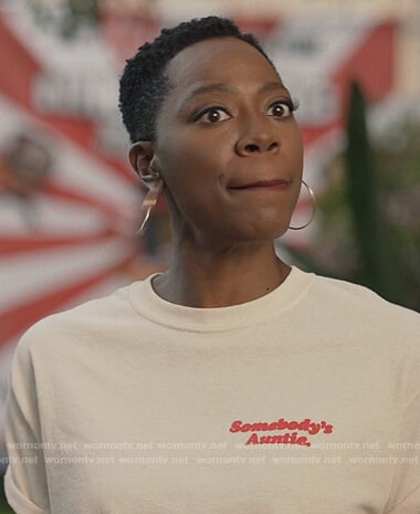 Molly’s Somebodies Auntie tee on Insecure