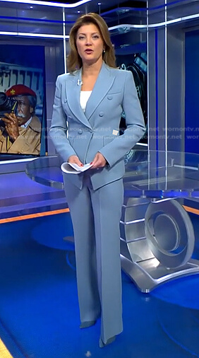Norah’s blue blazer and flare pants on CBS Evening News