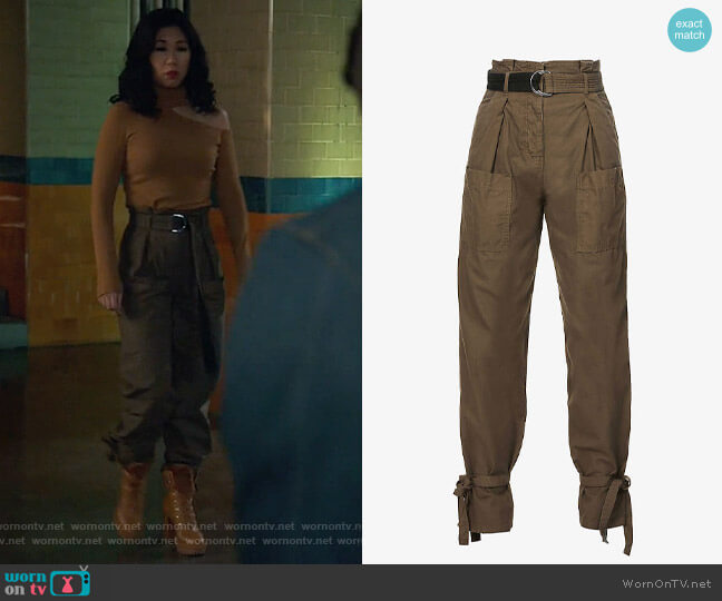 Pinko Geometria high-rise cotton trousers worn by Melody Bayani (Liza Lapira) on The Equalizer