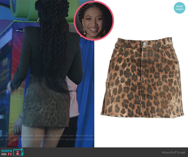 R13 High Waist Leopard Print Distressed Denim Mini Skirt worn by Olivia Baker (Samantha Logan) on All American