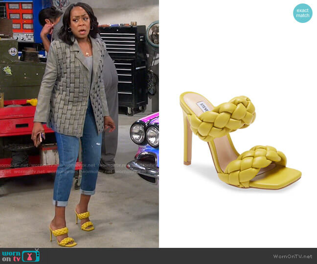 Steve Madden Kenley Sandal in Citron worn by Tina Butler (Tichina Arnold) on The Neighborhood
