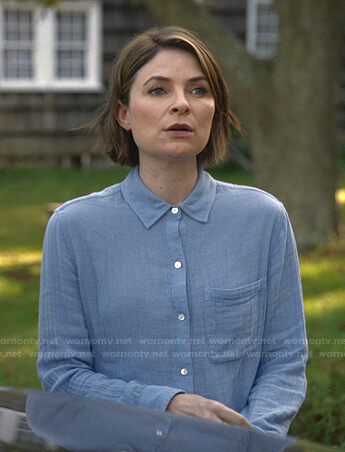 Taylor’s blue button down shirt on Bull