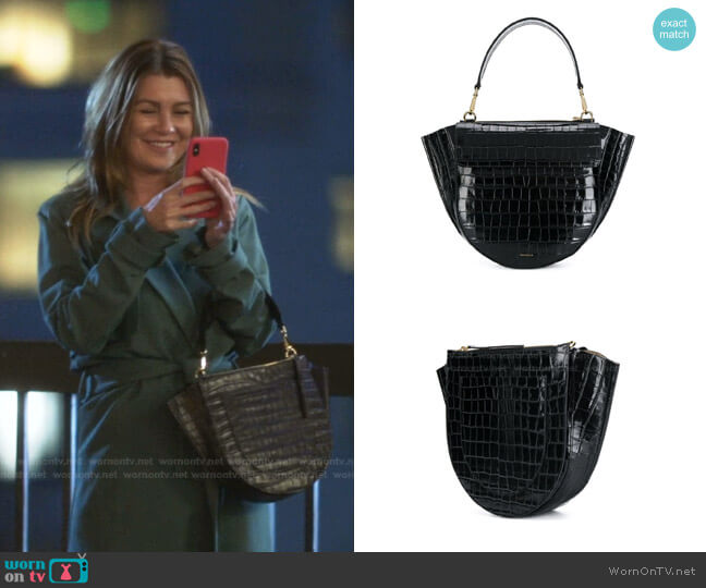 Wandler Hortensia Medium Bucket Bag worn by Meredith Grey (Ellen Pompeo) on Greys Anatomy