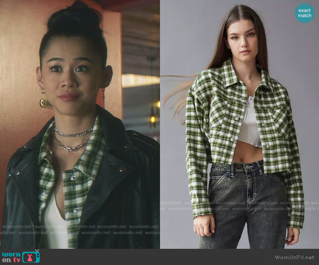 BDG Claire Cropped Flannel Shirt Jacket worn by George Fan (Leah Lewis) on Nancy Drew