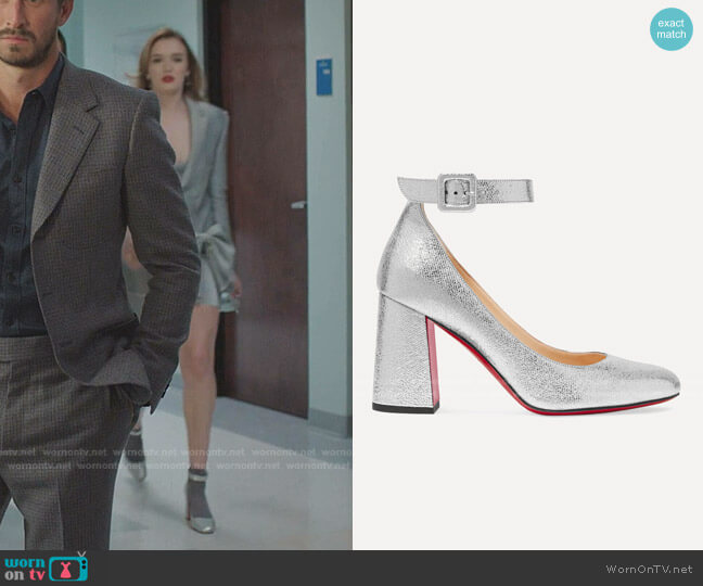 Christian Louboutin Soval 85 Metallic Pumps worn by Kirby Anders (Maddison Brown) on Dynasty