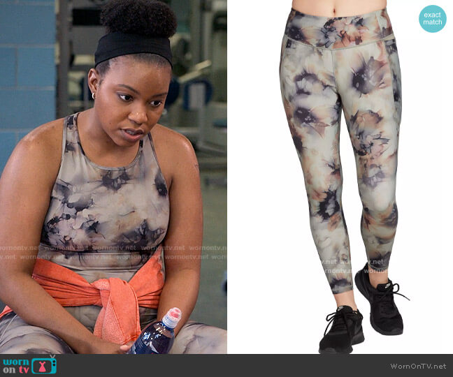 Calia by Carrie Underwood Energize Mid-Rise 7/8 Leggings in Ink Dyed Floral Green worn by Willow (Renika Williams) on The Sex Lives of College Girls