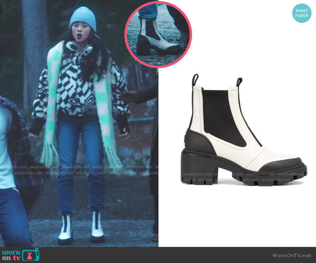 Tory Burch Chelsea Lug Sole Ankle Boots worn by George Fan (Leah Lewis) on Nancy Drew