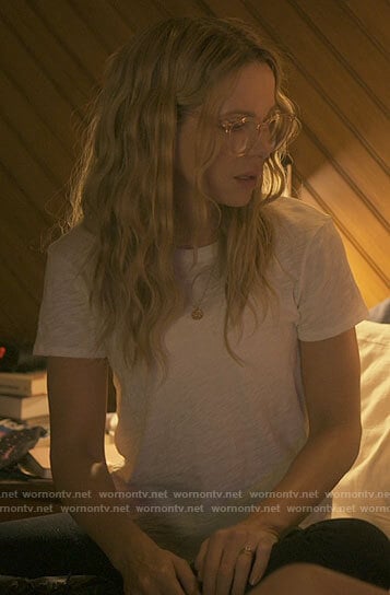 Beth’s white t-shirt on Guilty Party