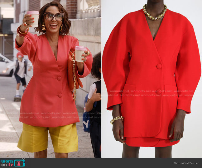 Elzinga O-Sleeve Blazer Dress worn by Lisa Todd Wexley (Nicole Ari Parker) on And Just Like That