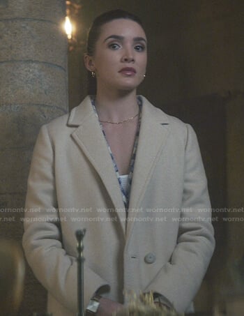 Bess’s ivory wool coat on Nancy Drew